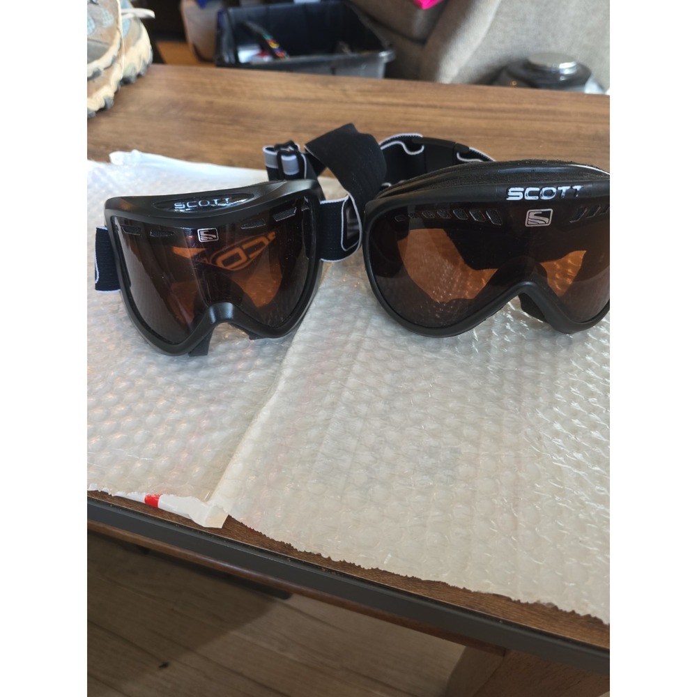 Two Pairs SCOTT Snow Goggles 1 L , 1 Med Snowboard Ski Skiing Bronze Tint Lens